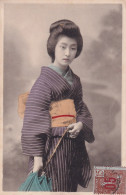 GU Nw - JEUNE FEMME TENUE TRADITIONNELLE JAPON KIMONO ET OBI - CARTE COLORISEE - - Asien