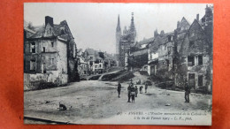 CPA (49) Angers. L'escalier Monumental De La Cathédrale à La Fin De L'année 1913. Animation  (7A.n°189) - Angers
