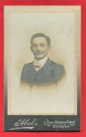 -- PORTRAIT CDV D'UN HOMME / PHOTO ABEL à BOURGES 1 Place Jacques Coeur -- - Oud (voor 1900)