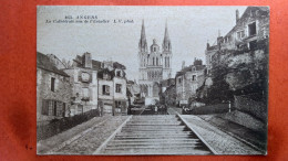 CPA (49) Angers. La Cathédrale Vue De L'escalier.. Animation  (7A.n°191) - Angers