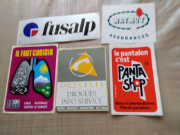 Autocollant -   Lot De 8 Autocollants Divers - Stickers