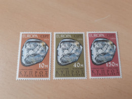 TIMBRES   CHYPRE   ANNEE   1974   N  401  A  403   COTE  5,00  EUROS   NEUFS  LUXE** - Neufs