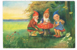 KAB-49  3 DWARFS Are Playing Cards On A MUSHROOM - Fiabe, Racconti Popolari & Leggende