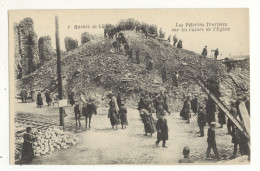 62/ CPA - Ruines De Lens - Les Pélerins Touristes Sur Les Ruines De L'Eglise - Lens