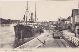 Bayonne, Le Quai De Lesseps, Navire En Chargement - Autres & Non Classés