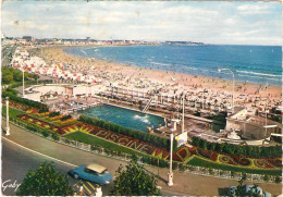 CPSM. 85 LES SABLES D'OLONNE.PISCINE. PLAGE. VOITURE ANCIENNE (DS). - Sables D'Olonne