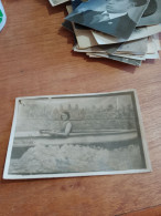 562 //  PHOTO ANCIENNE   FEMME BATEAU MARTINIQUE ?? - Andere & Zonder Classificatie