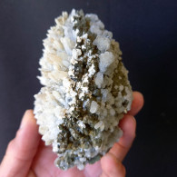 #A53 Schöne QUARZ, Chalzedon Kristalle (Dalnegorsk, Primorskiy Kray, Russland) - Mineralen