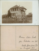 Ansichtskarte  Familie Vor Villa Im Kriegssommer 1917 - Zu Identifizieren