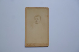 Photographie CDV -  Enfant    -  Photographie  BICHON  -  46, Rue De La République  -  SAINT GERMAIN En LAYE - Andere & Zonder Classificatie