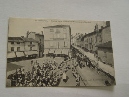 RHONE-COURS-42-PLACE DU CENTRE ET GRANDE RUE PROCESSION DE LA FETE DIEU ANIMEE - Cours-la-Ville