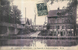 89 LAROCHE MIGENNES  La Passerelle Et Sortie De La Gare    2 Scans - Laroche Saint Cydroine