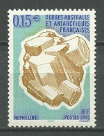 TAAF 2002 N° 327 ** Neuf MNH Superbe C 3 € Minéraux Minérals Néphéline Géologie - Neufs