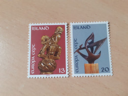 TIMBRES   ISLANDE   ANNEE   1974    N  442 / 443   COTE  2,00  EUROS   NEUFS   LUXE** - Nuovi