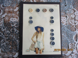 Plaques De Boutons D'une Ancienne Collection - Buttons