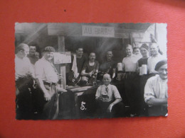 Carte Photo Du Café - Au BAR BAK  Camp De Prisonniers - Stalag 4 C - Guerre 1939 - 1945 - Soldats - Oorlog 1939-45