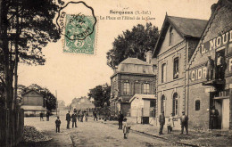 SERQUEUX  La Place Et L'Hôtel De La Gare - Andere & Zonder Classificatie