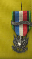 Medaille  Oublier Jamais  1870  1871 Bon Etat - France