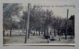 Photographie - Place Courgne, Piémont, Italie. - Lieux