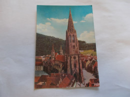 FREIBURG IM BREISGAU   ( ALLEMAGNE GERMANY )  DAS MUNSTER VUE GENERALE COLORISER - Freiburg I. Br.