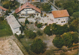 IN 24 -(74) " LE RAYON DE SOLEIL " - CENTRE DE VACANCES AMOL - LUCINGES -VUE AERIENNE - CARTE COULEURS -  2 SCANS - Autres & Non Classés