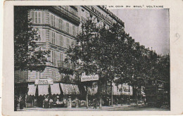 IN 26 -(75) PARIS - BOULEVARD VOLTAIRE - " UN COIN DU BOUL' VOLTAIRE "- MAGASIN DES NOUVEAUTES - 2 SCANS - District 11