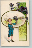 39784805 - Junge Im Blauen Matrosenanzug Mit Einem Strauss Veilchen Und Einem Brief - Blumen