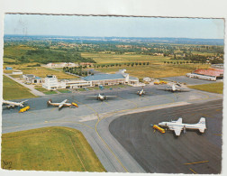 Hautes Pyrénées : TARBES : Aéroport Tarbes-Ossun - Lourdes  : Vues  1970, Avion - Tarbes