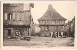 CPA DE SAINT-CÉRÉ  (LOT)  PLACE DE L'HÔTEL DE VILLE - Saint-Céré