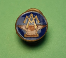 Insigne Boutonnière émaillé"ENCLUME-COMPAS-METRE"FRAISSE-DEMEY"maconnique"vieux Métiers"forgeron"franc-maçon - Sonstige & Ohne Zuordnung