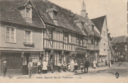 KO 5 -(80) ABBEVILLE - VIEILLES MAISONS , RUE DES TEINTURIERS - FAMILLE  - 2 SCANS - Abbeville