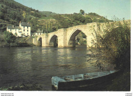 12 ENTRAYGUES SUR TRUYERE Le Pont Gothique Sur La Truyère Barque - Other & Unclassified