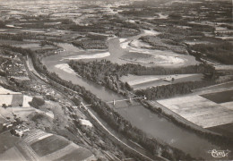 KO 14-(82) CONFLUENT DU TARN ET DE LA GARONNE , PRES MOISSAC - VUE AERIENNE - 2 SCANS - Andere & Zonder Classificatie