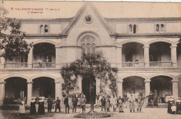 KO 15 -(82) VALENCE D' AGEN - L ' HOSPICE - RELIGIEUSES , PERSONNEL , MILITAIRES - 2 SCANS - Valence