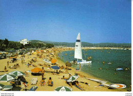 83 LA LONDE LES MAURES La Plage Baignade Bronzage En 1993 Beau Catamaran PUB Bière Heineken Voitures - La Londe Les Maures