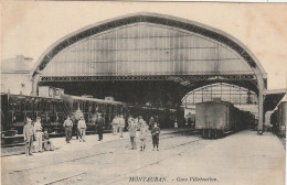 KO 20-(82 ) MONTAUBAN - GARE VILLEBOURBON - VOYAGEURS SUR LE QUAI - TRAINS - 2 SCANS - Montauban