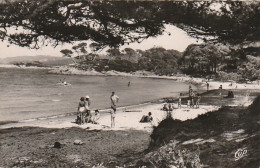 KO 21-(83) ILE DE PORQUEROLLES - PLAGE D' ARGENT - BAIGNEURS - 2 SCANS  - Porquerolles