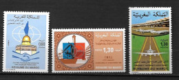 1981 - N° 897 + 898 + 899** MNH  - Morocco (1956-...)