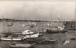 LE 5-(85) PORT DE L' AIGUILLON SUR MER -  BATEAUX - 2 SCANS - Andere & Zonder Classificatie