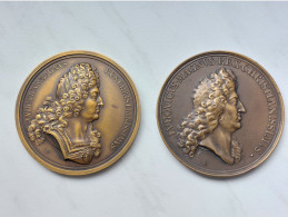 2 Medailles LOUIS XIV ( Bronze - 70 Mm ) - Royal / Of Nobility