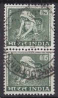 Inde  - 1950  1959 -  République -  Y&T N ° 193  Paire Oblitérée - Gebruikt