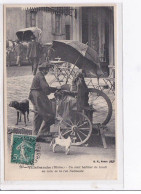 VILLEFRANCHE - Un Vieil Habitué Du Lundi Au Coin De La Rue Nationale - état - Villefranche-sur-Saone