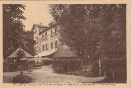 LE 26 -(91) BRUNOY - HOTEL DE LA PYRAMIDE - LA TERRASSE - 2 SCANS - Brunoy