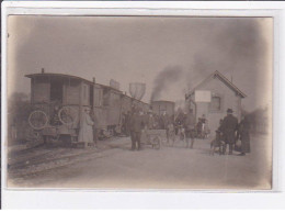 SOULGE LE BRUANT : Carte Photo De La Gare Avec Le Train En Gros Plan - Très Bon état - Other & Unclassified