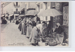 CHARTRES: Marchandes Sur La Place Billard - Très Bon état - Chartres