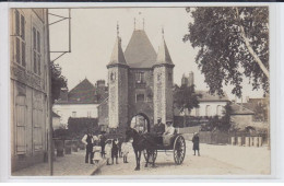 VILLENEUVE-sur-YONNE: Attelage, Porte De Joigny, Gendarmerie - Très Bon état - Villeneuve-sur-Yonne