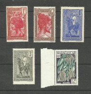 MADAGASCAR N°175A, 176A, 183, 221, 334 NEUFS** Cote 5.50€ - Ungebraucht