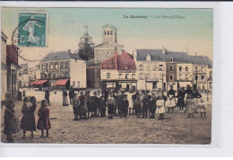 LE QUESNOY: La Grand'place - Très Bon état - Le Quesnoy