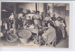 MEZIN: L'industrie Bouchonnerie, Groupe De Bouchonniers - Très Bon état - Autres & Non Classés