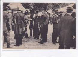 NOGENT-sur-MARNE: Jardin Colonial, M. Le Deley Distribuant Des Photographies - Très Bon état - Nogent Sur Marne